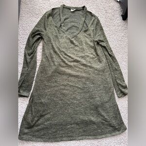 Goldspark Long Sleeve Green V-Neck Midi Women’s Dress